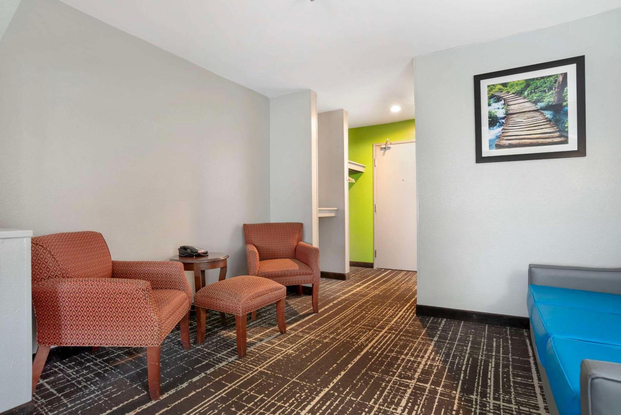 Quality Inn & Suites Birmingham - Highway 280 Eksteriør bilde