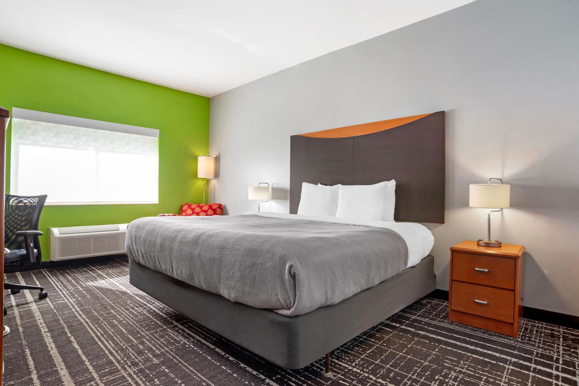 Quality Inn & Suites Birmingham - Highway 280 Eksteriør bilde