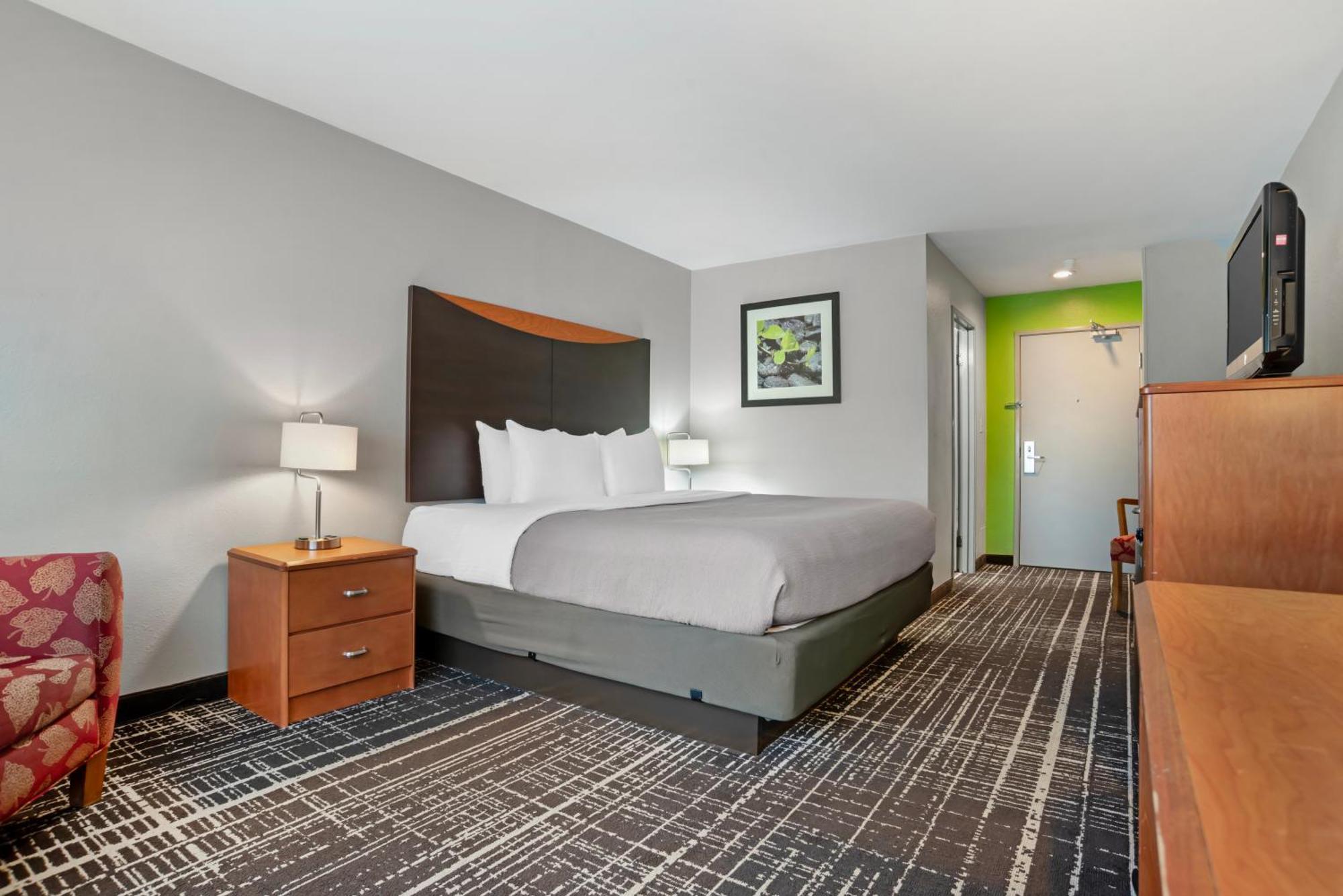 Quality Inn & Suites Birmingham - Highway 280 Eksteriør bilde