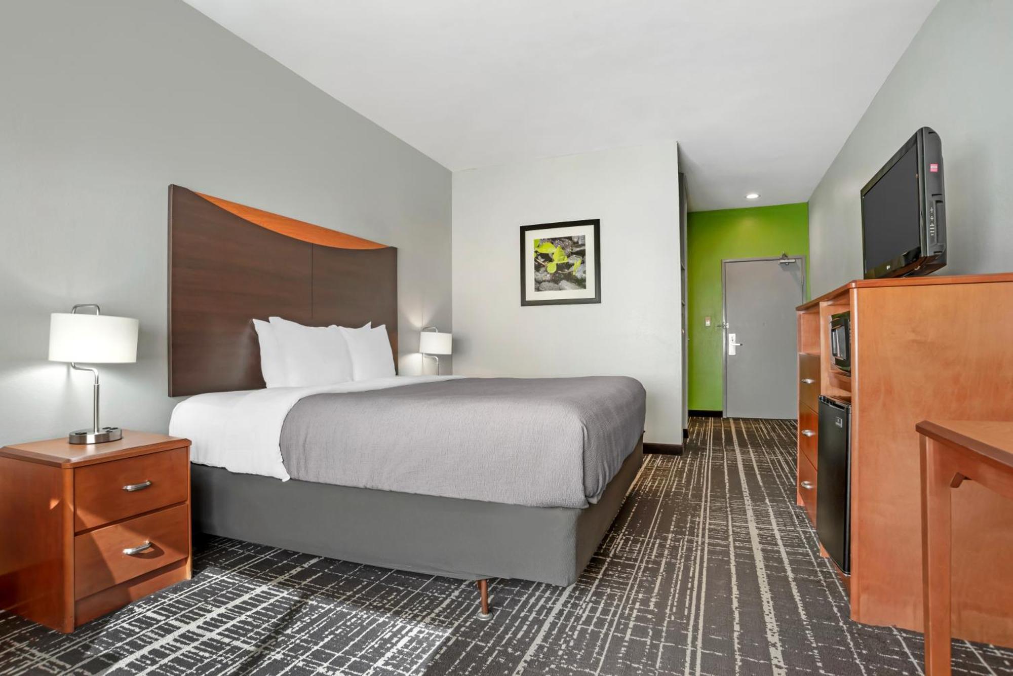 Quality Inn & Suites Birmingham - Highway 280 Eksteriør bilde
